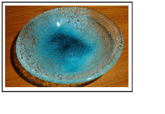 blue and white glass bowl